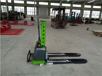 Warws Ffatri Fach 500kg 0.8m-1.3m Stacker Pallet Lled-drydan